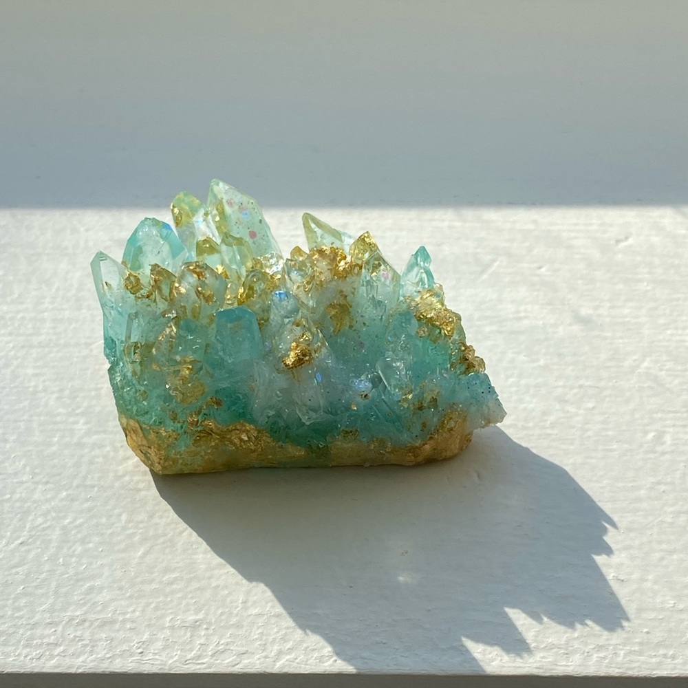 House decoration ~ Frozen light blue crystal cluster with gold flakes 💙🤍 - Picture 9 of 16